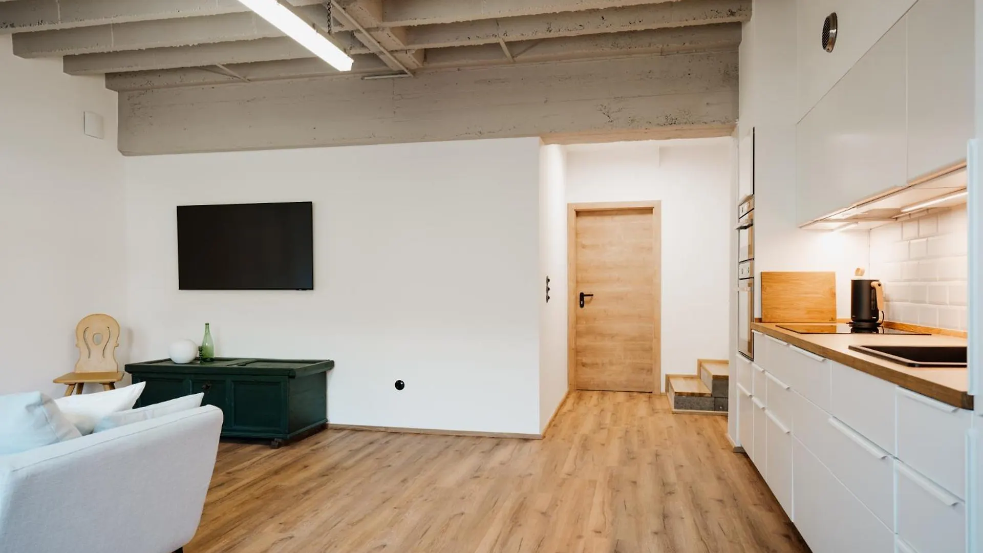 ראנדרסאקר Ferienwohnung Weinkeller 84